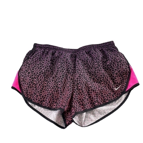 Nike Size Medium Dri-Fit Sporty Athletic Activewear Shorts. - Picture 2 of 5